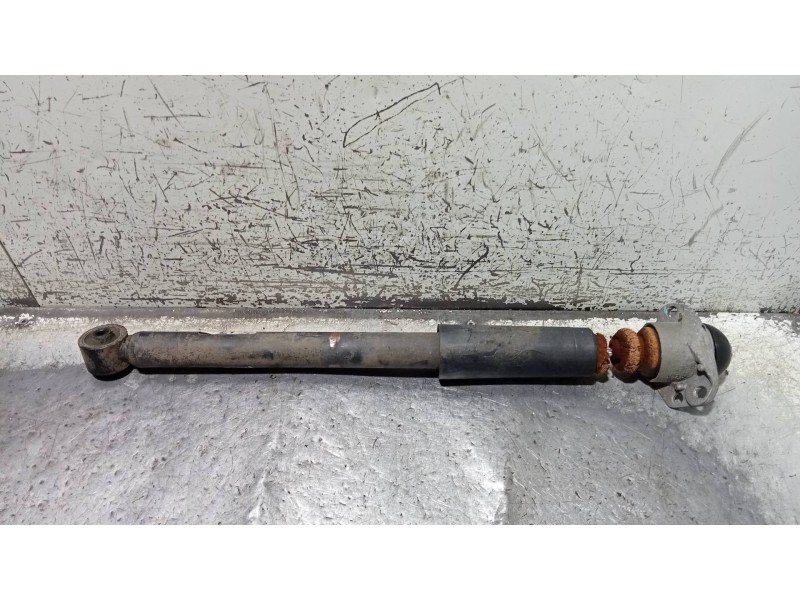 Recambio de amortiguador trasero izquierdo para audi a1 (8x) attraction referencia OEM IAM 6R0512011AC  