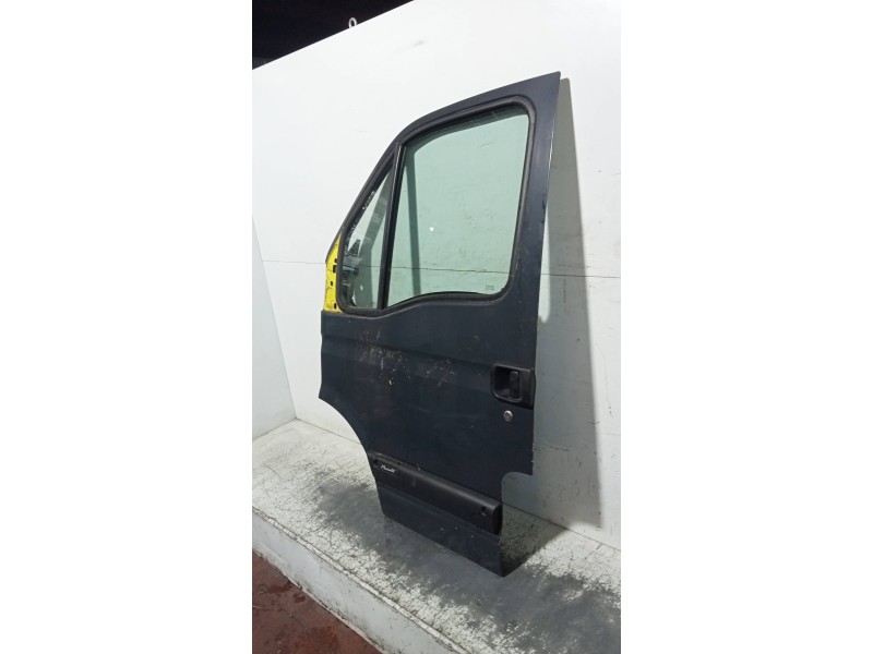 Recambio de puerta delantera izquierda para renault mascott 2.8 diesel referencia OEM IAM   2P