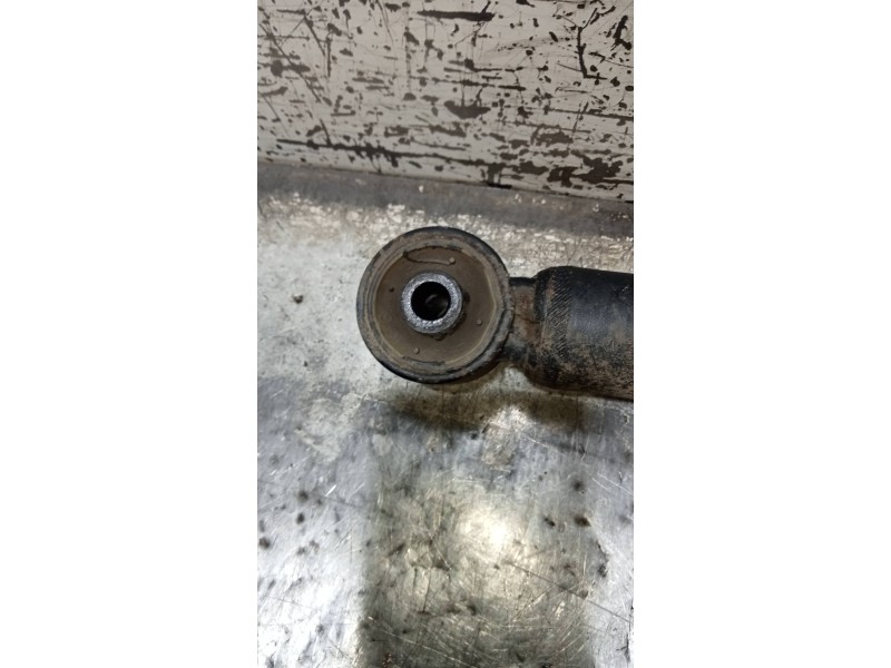 Recambio de amortiguador trasero izquierdo para audi a1 (8x) attraction referencia OEM IAM 6R0512011AC  