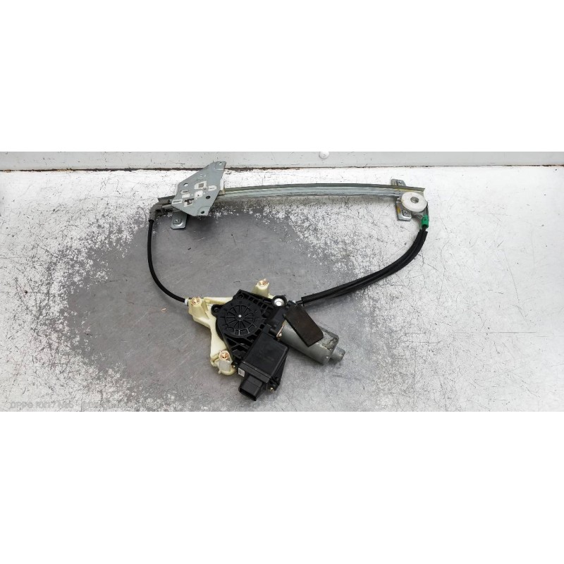 Recambio de elevalunas trasero derecho para mitsubishi carisma berlina 5 (da0) 1900 di-d elegance referencia OEM IAM   