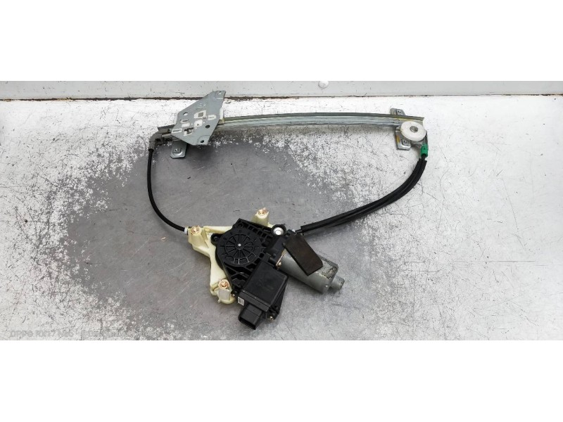 Recambio de elevalunas trasero derecho para mitsubishi carisma berlina 5 (da0) 1900 di-d elegance referencia OEM IAM   