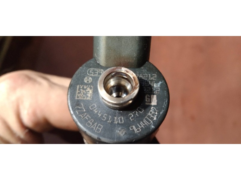 Recambio de inyector para chevrolet lacetti cdx referencia OEM IAM 0445110270 96440397 