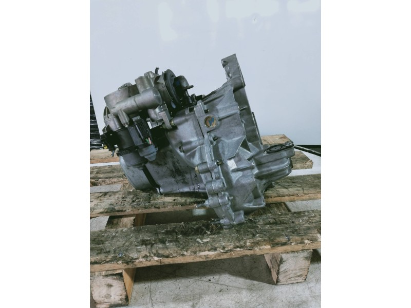Recambio de caja cambios para citroen c3 1.4 x-tr referencia OEM IAM 20CP56 2000922 AUTOMAT