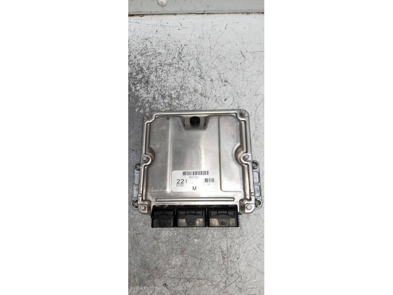 Recambio de centralita motor uce para mitsubishi carisma berlina 5 (da0) 1900 di-d elegance referencia OEM IAM 0281010439 HOM820