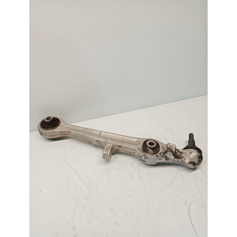 Recambio de brazo suspension inferior delantero izquierdo para audi a6 berlina (4b2) 2.5 tdi quattro referencia OEM IAM 4B340715