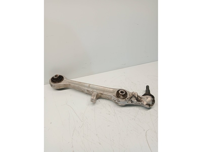 Recambio de brazo suspension inferior delantero izquierdo para audi a6 berlina (4b2) 2.5 tdi quattro referencia OEM IAM 4B340715