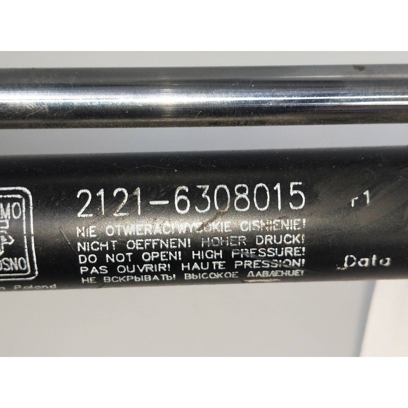 Recambio de amortiguadores maletero / porton para lada niva ( 2121 / 21213 / 21214 / 21215 ) 1.6 referencia OEM IAM 21216308015 