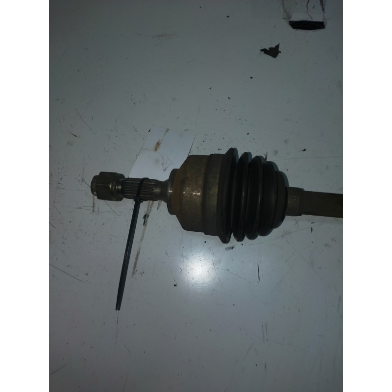 Recambio de transmision delantera izquierda para citroen c3 1.4 x-tr referencia OEM IAM 9638016980  