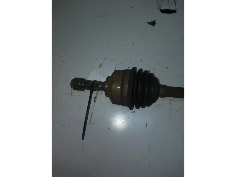 Recambio de transmision delantera izquierda para citroen c3 1.4 x-tr referencia OEM IAM 9638016980  