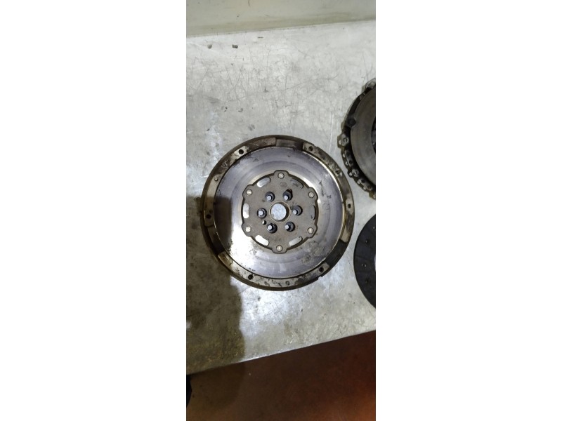 Recambio de kit embrague para citroen c4 lim. exclusive referencia OEM IAM   