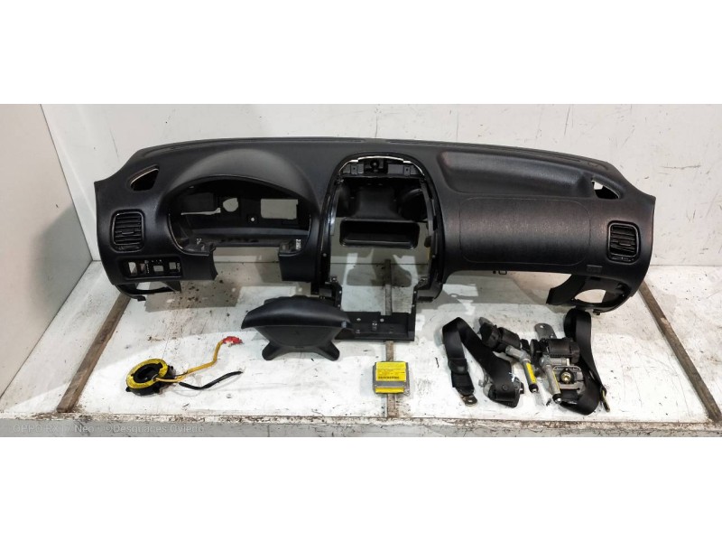 Recambio de kit airbag para mitsubishi carisma berlina 5 (da0) 1900 di-d elegance referencia OEM IAM   