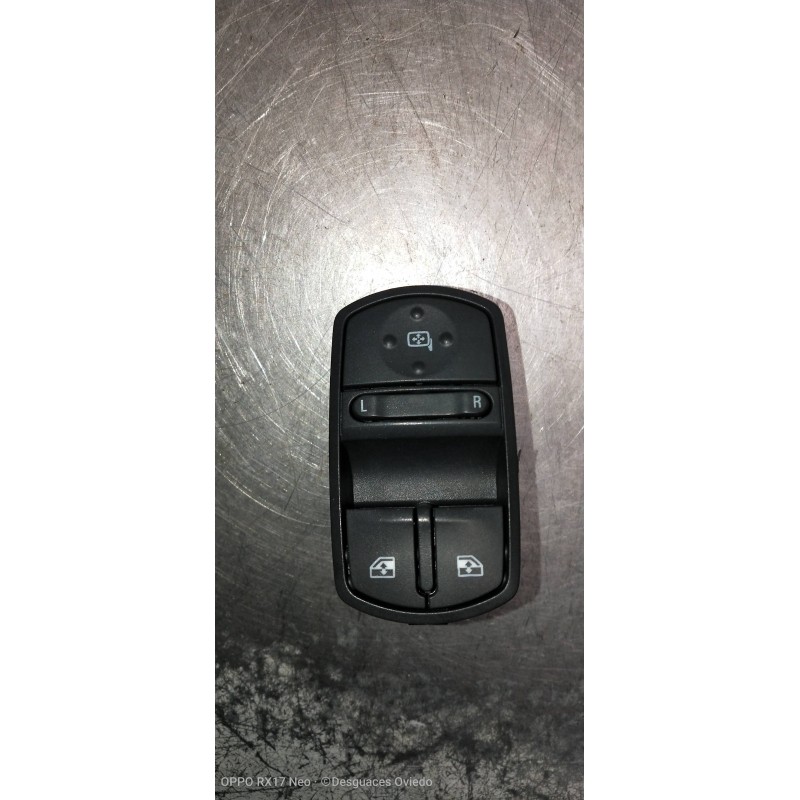 Recambio de mando elevalunas delantero izquierdo para opel corsa d ´´111 years´´ referencia OEM IAM 13258521AA  