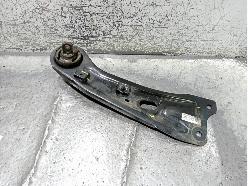 Recambio de brazo suspension inferior trasero derecho para hyundai i30 (pd) essence referencia OEM IAM 55280G4AA0  