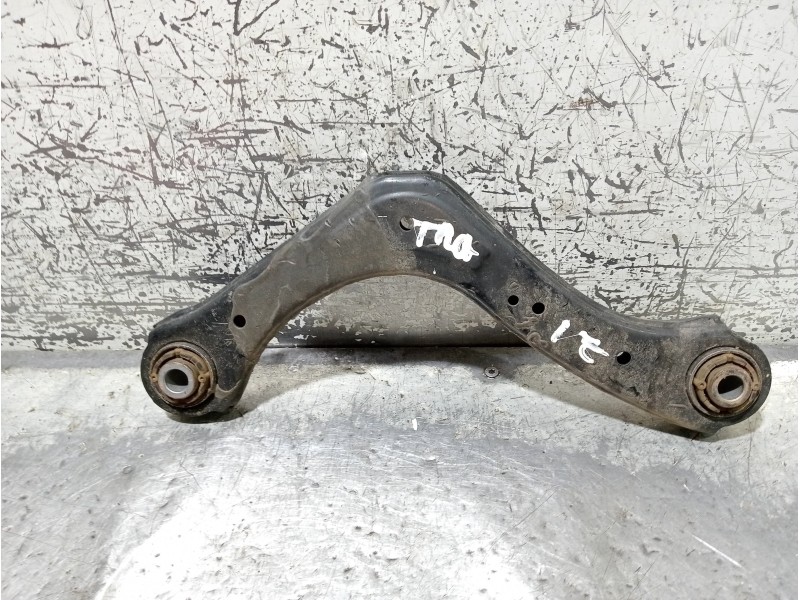 Recambio de brazo suspension superior trasero izquierdo para hyundai i30 (pd) essence referencia OEM IAM 55100G4AA0  