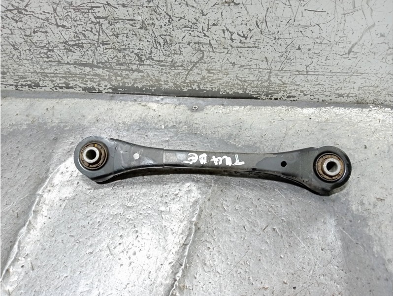 Recambio de brazo suspension superior trasero derecho para hyundai i30 (pd) essence referencia OEM IAM 55260G4AA0  