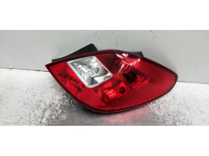 Recambio de piloto trasero derecho para opel corsa d ´´111 years´´ referencia OEM IAM 13269051 89318821 