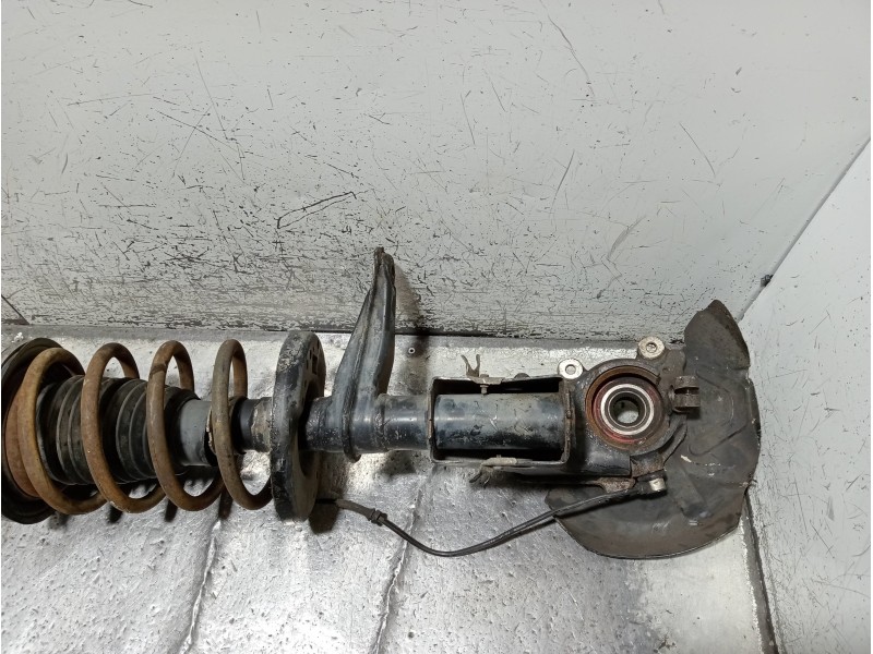 Recambio de mangueta delantera izquierda para audi 100 berlina (c4) básico referencia OEM IAM   