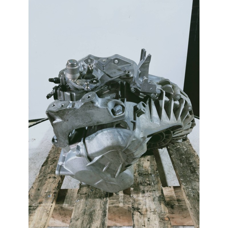 Recambio de caja cambios para opel zafira (c) referencia OEM IAM F40 R16052616BH8 6V