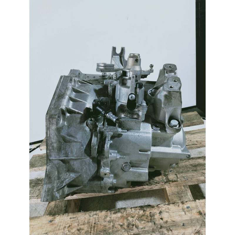Recambio de caja cambios para opel zafira (c) referencia OEM IAM F40 R16052616BH8 6V
