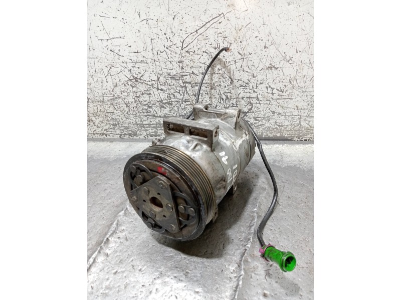 Recambio de compresor aire acondicionado para audi 100 berlina (c4) básico referencia OEM IAM 4A0260805C  
