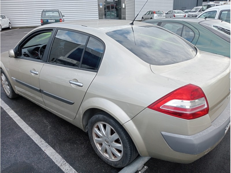 renault megane ii classic berlina del año 2006