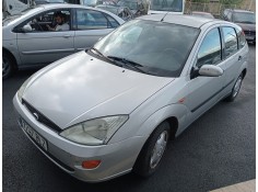 ford focus berlina (cak) del año 2001