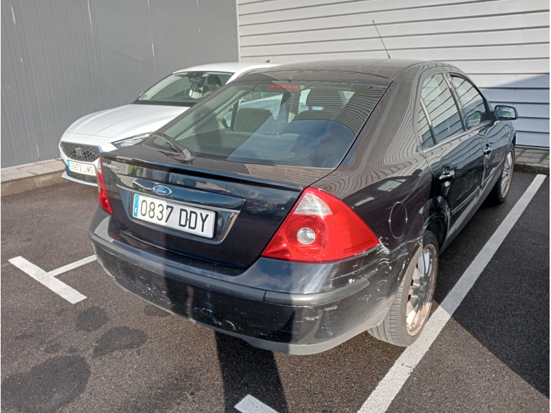 ford mondeo berlina (ge) del año 2004