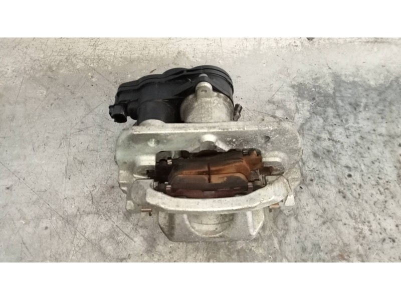 Recambio de pinza freno trasera derecha para lexus nx 300h 4wd referencia OEM IAM   