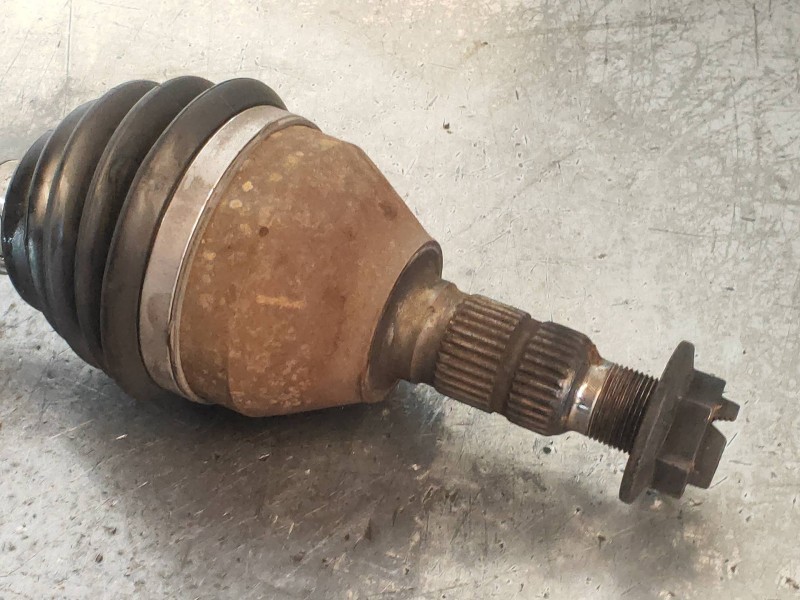 Recambio de transmision delantera derecha para opel insignia berlina cosmo referencia OEM IAM 13219092  