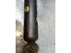Recambio de amortiguador trasero izquierdo para nissan primastar (x83) caja cerrada batalla corta 2,76t referencia OEM IAM 82000 2