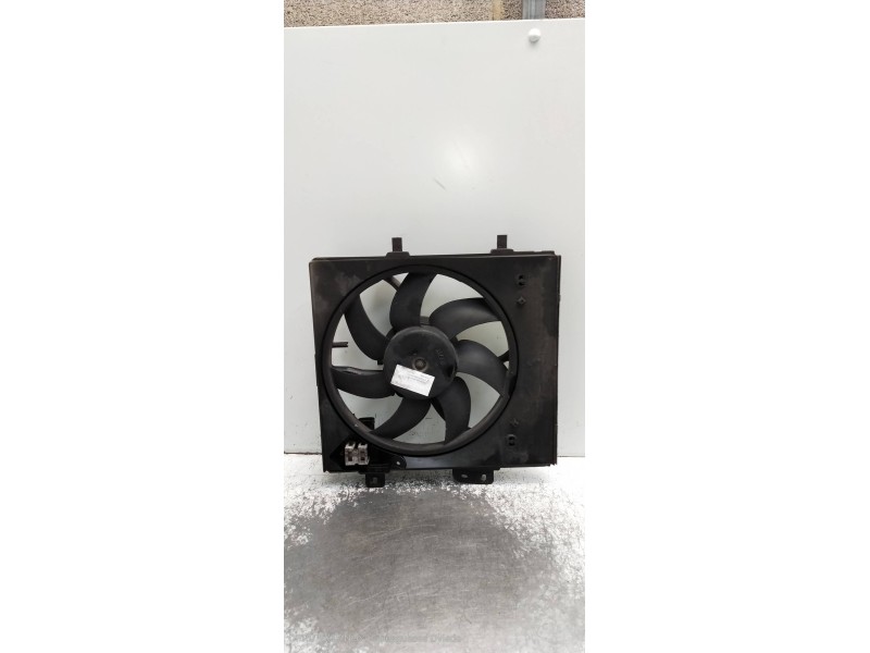 Recambio de electroventilador para citroen c3 lx referencia OEM IAM 9682902080  