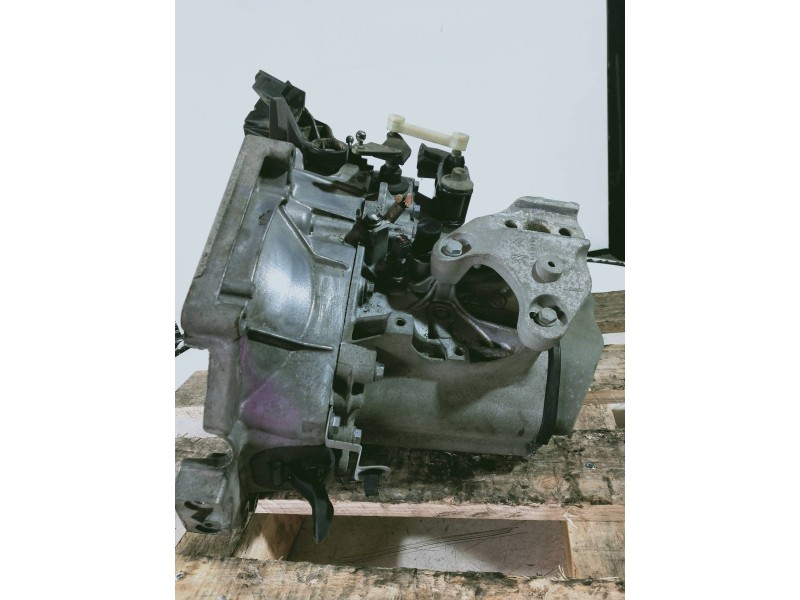 Recambio de caja cambios para citroen c3 lx referencia OEM IAM 20CQ82 1020951 5V