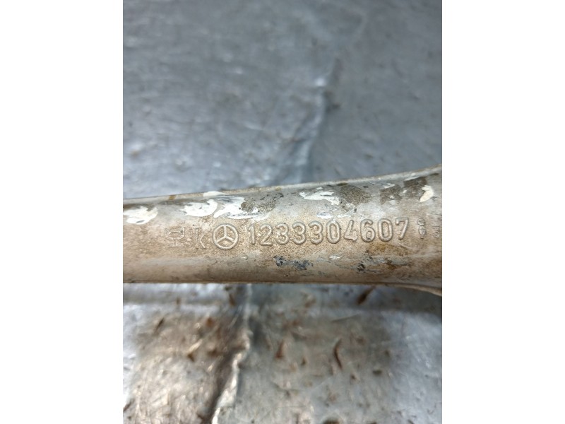 Recambio de brazo suspension inferior delantero izquierdo para mercedes clase e (w123) berlina+coupe d 300 referencia OEM IAM 12