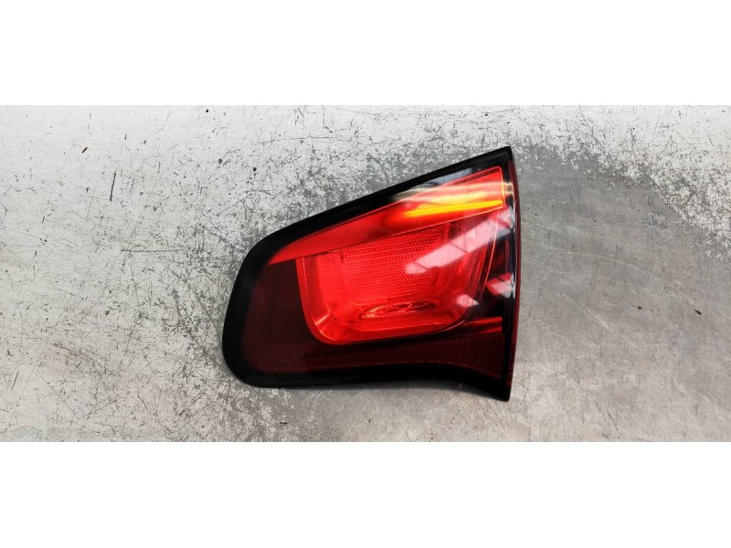 Recambio de piloto trasero derecho interior para citroen c3 lx referencia OEM IAM 9685225480  