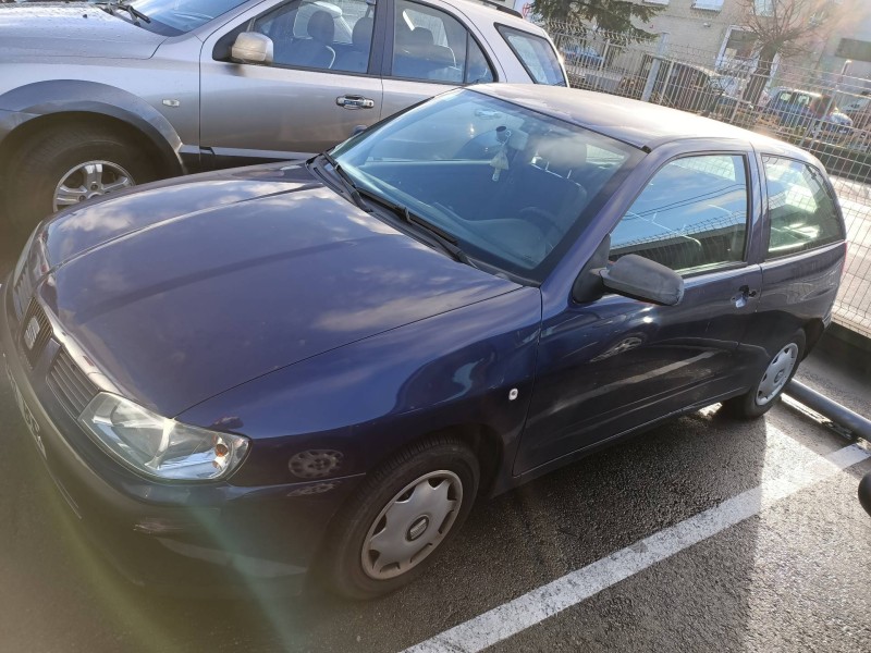 seat ibiza (6k1) del año 2001