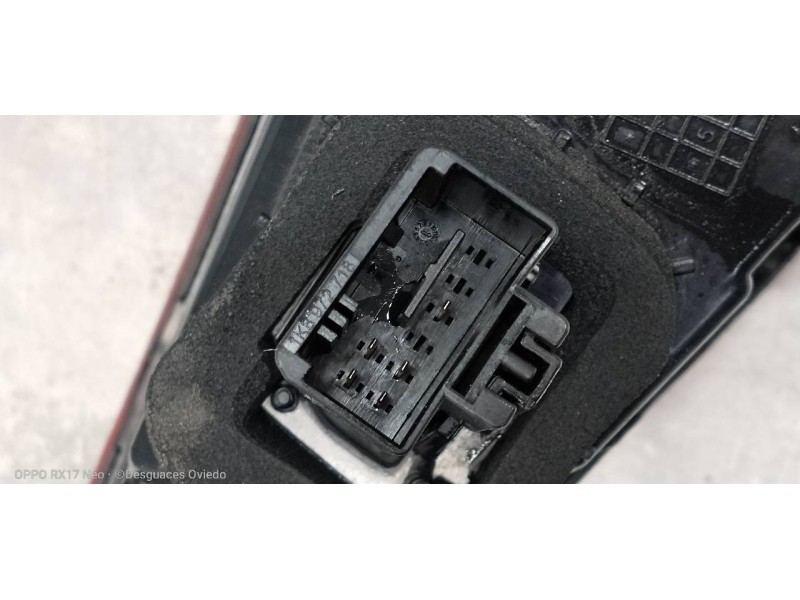 Recambio de piloto trasero central para seat leon (kl1) style referencia OEM IAM 5FA945093B  