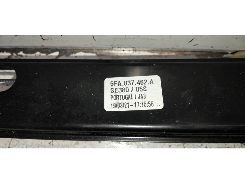 Recambio de elevalunas delantero derecho para seat leon (kl1) style referencia OEM IAM 5FA837462A 0130822076 5Q0959802C 