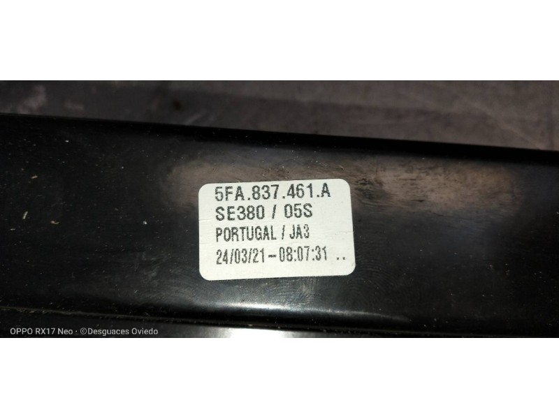 Recambio de elevalunas delantero izquierdo para seat leon (kl1) style referencia OEM IAM 5FA837461A 5Q0959801C 0130822077 