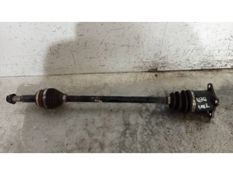 Recambio de transmision trasera derecha para lexus nx 300h 4wd referencia OEM IAM 4234048110  