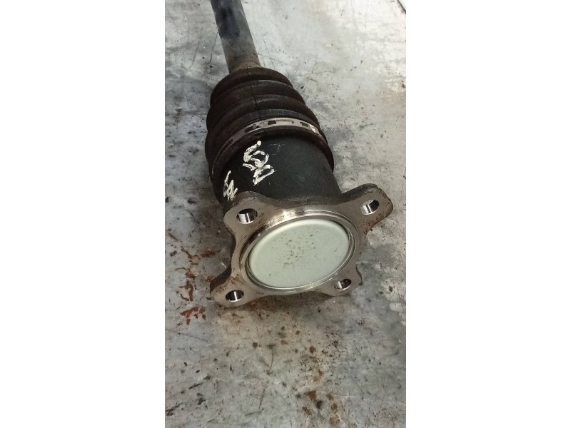 Recambio de transmision trasera derecha para lexus nx 300h 4wd referencia OEM IAM 4234048110  