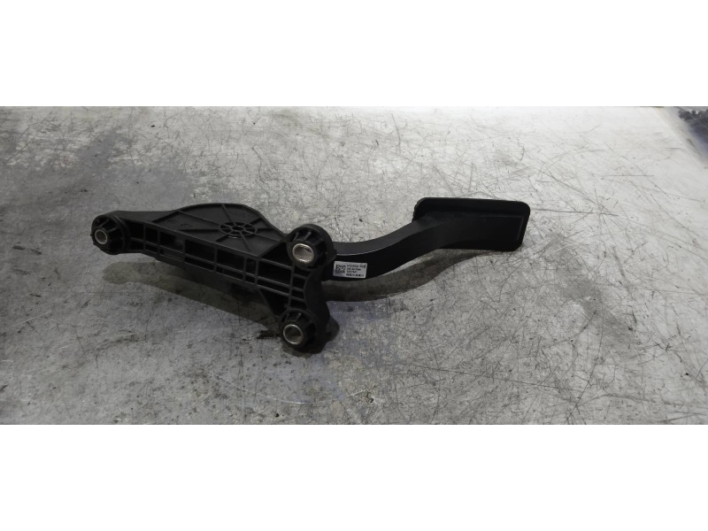 Recambio de potenciometro pedal para hyundai i30 (pd) essence referencia OEM IAM 32700G4200  