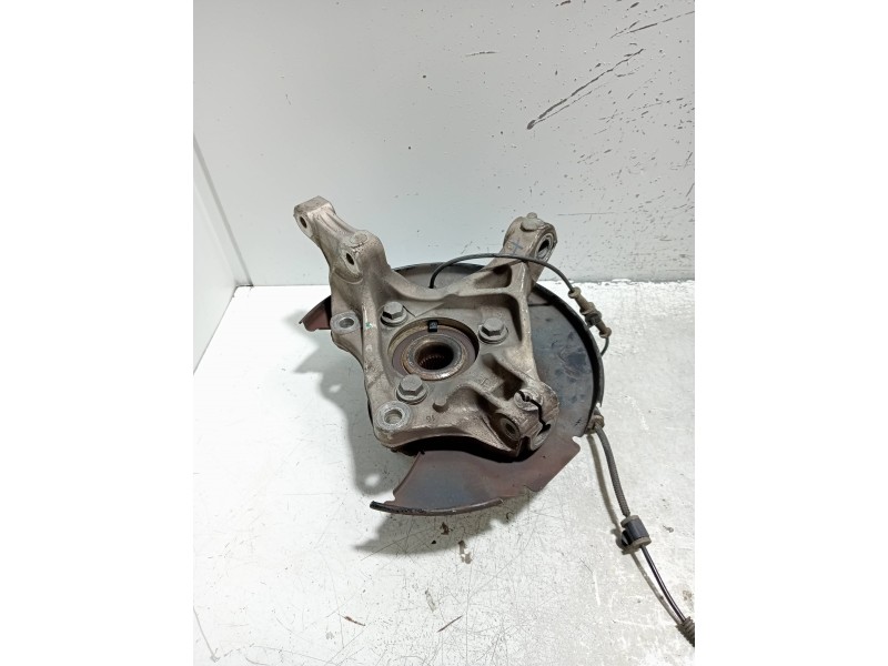 Recambio de mangueta delantera derecha para opel zafira (c) referencia OEM IAM   