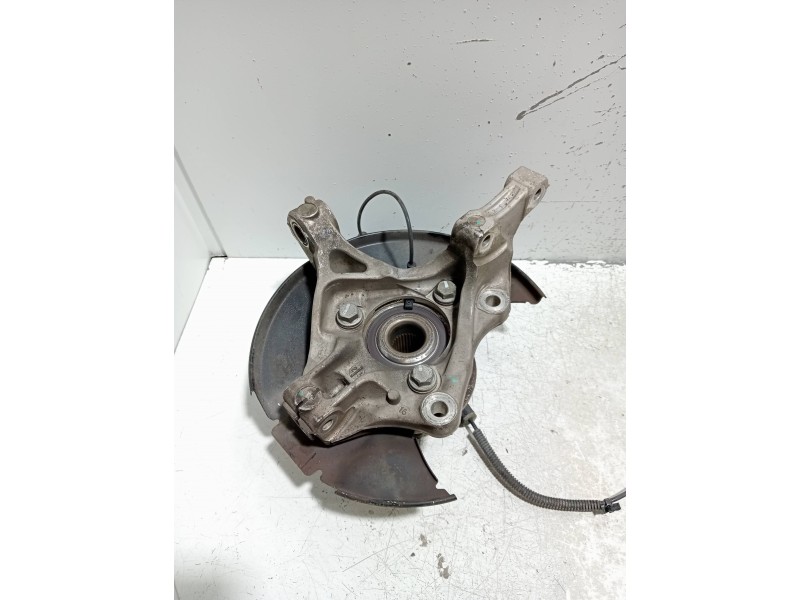 Recambio de mangueta delantera izquierda para opel zafira (c) referencia OEM IAM   