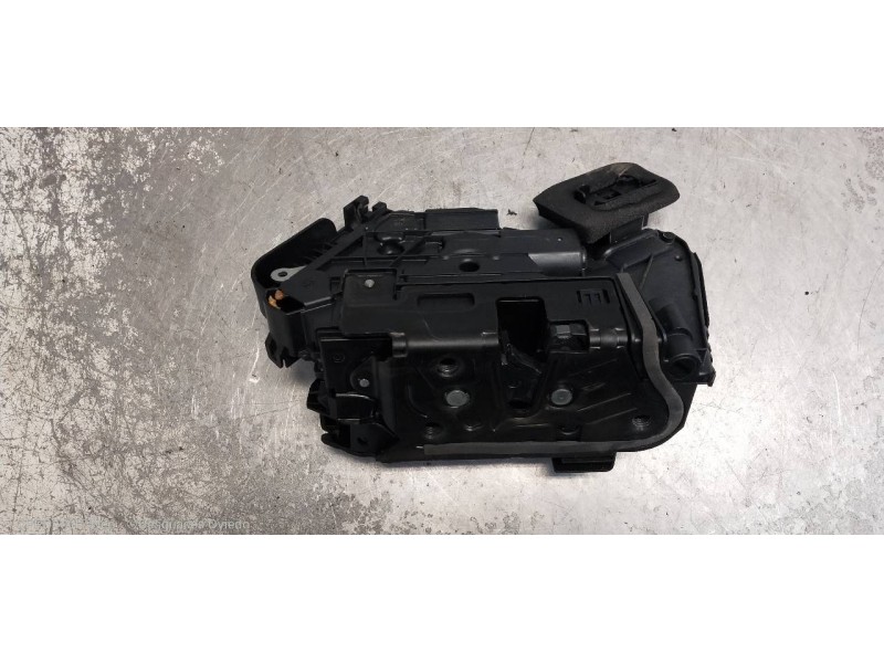 Recambio de motor cierre centralizado delantero derecho para seat leon (kl1) style referencia OEM IAM 5TB837016C  