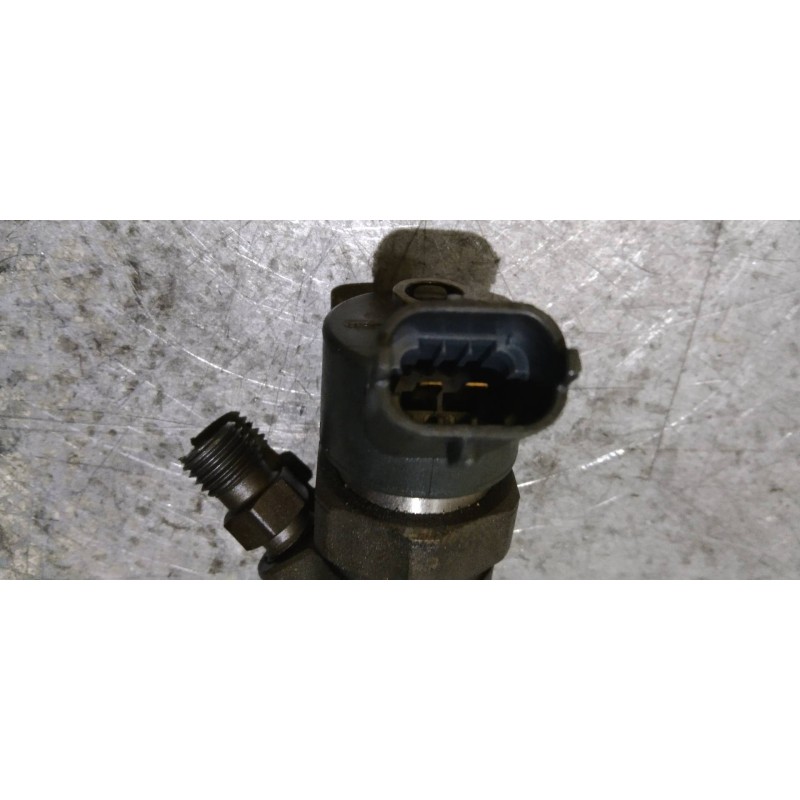 Recambio de inyector para mitsubishi carisma berlina 5 (da0) 1900 di-d elegance referencia OEM IAM 0445110021 7700111014 