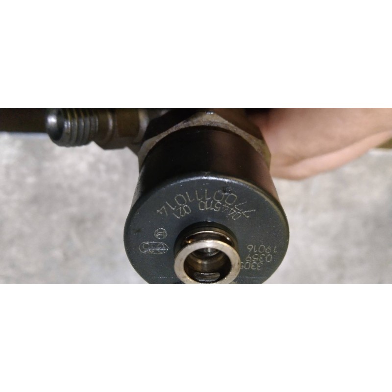 Recambio de inyector para mitsubishi carisma berlina 5 (da0) 1900 di-d elegance referencia OEM IAM 0445110021 7700111014 