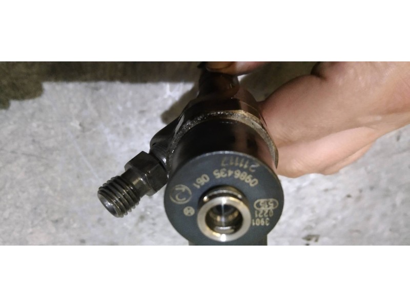 Recambio de inyector para mercedes clase c (w203) sportcoupe c 220 cdi (203.706) referencia OEM IAM 0986435061  