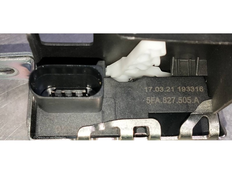 Recambio de motor cierre centralizado porton para seat leon (kl1) style referencia OEM IAM 5FA827505A  