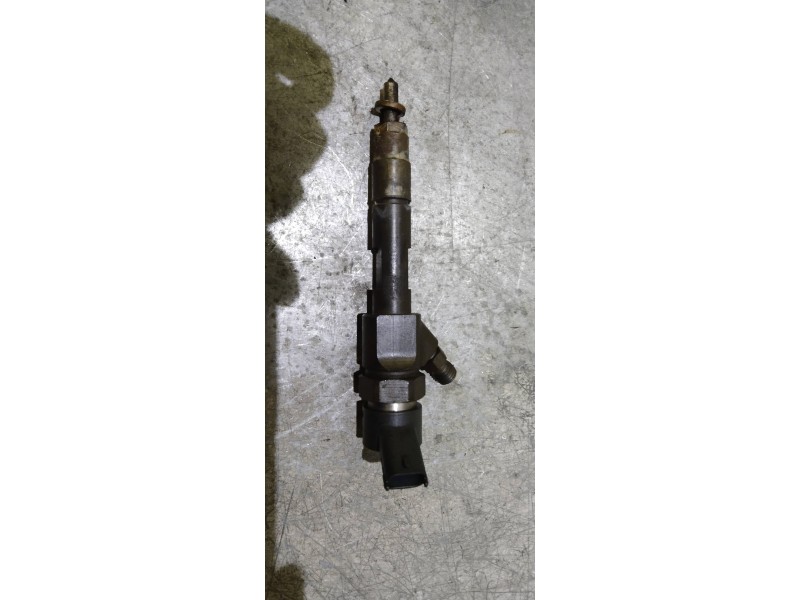 Recambio de inyector para mitsubishi carisma berlina 5 (da0) 1900 di-d elegance referencia OEM IAM 0445110021 7700111014 