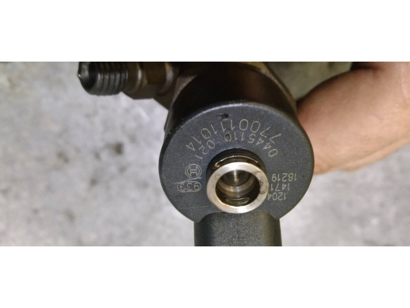 Recambio de inyector para mitsubishi carisma berlina 5 (da0) 1900 di-d elegance referencia OEM IAM 0445110021 7700111014 